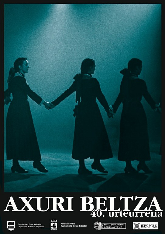 Argia dantzari taldeak Axuri-beltza emanaldi berezia eskainiko du Jaurrietako emakumeen dantzaren 40. urteurrena ospatzeko Argia dantzari taldeak Axuri-beltza emanaldi berezia eskainiko du Jaurrietako emakumeen dantzaren 40. urteurrena ospatzeko