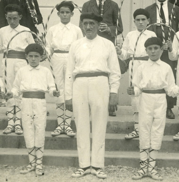 Arkaitz Añorgako Dantzarien 80 urteurrena Arkaitz Añorgako Dantzarien 80 urteurrena