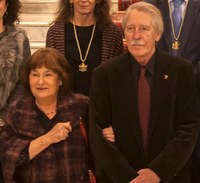 Marian Arregi eta Juan A. Urbeltz Nafarroako Karlos III gurutzearekin saritu dituzte Marian Arregi eta Juan A. Urbeltz Nafarroako Karlos III gurutzearekin saritu dituzte