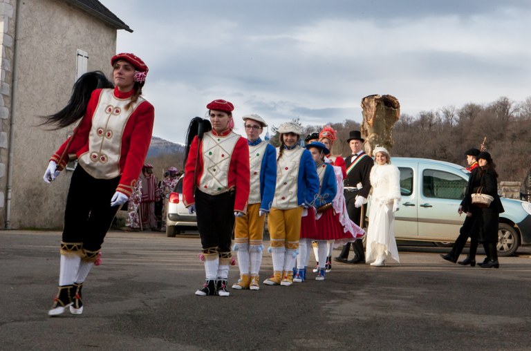 Azken maskaraden data aldatu da