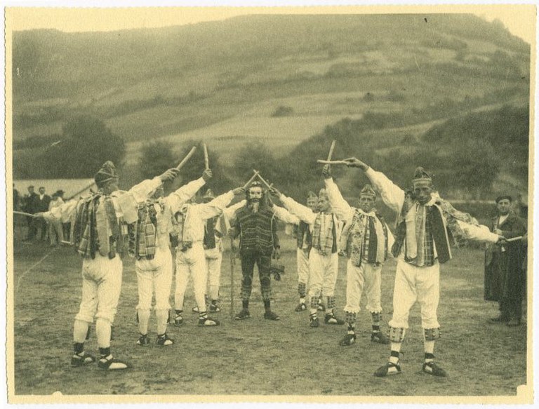 Baionako Euskal Museoaren argazkiak sarean