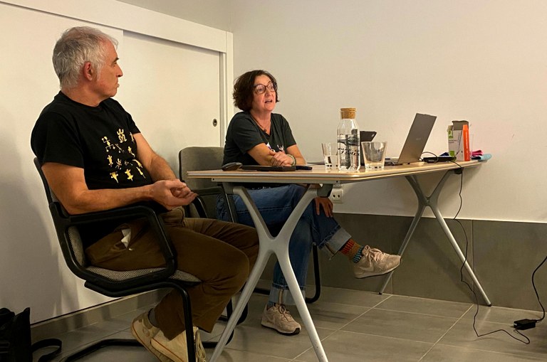 Beasaingo adibidea: Tradiziotik edaten eta moldatzen