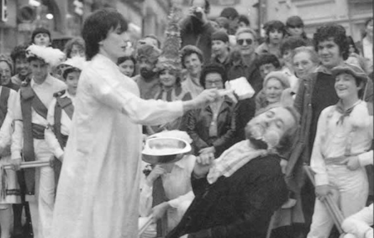 Bizar-dantza, hartzaren dantza, heriotza eta berpiztea