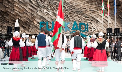 Boiseko Oinkari taldeak ordezkatu du Euskadi Txinan