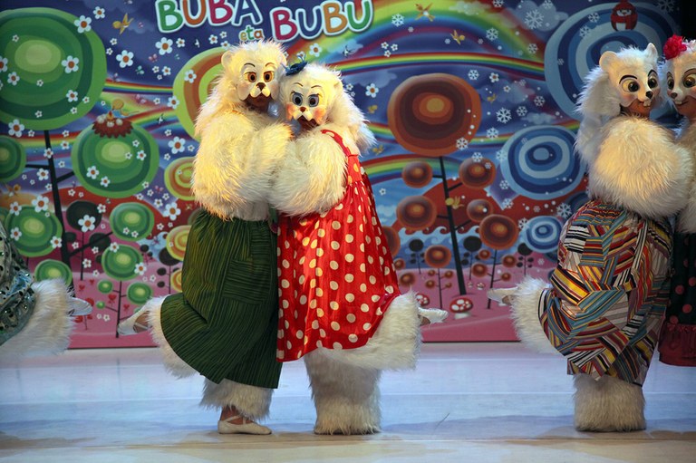 Buba eta Bubu haurrentzat dantza ikuskizuna