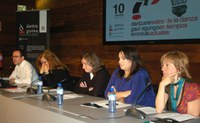 Clara Montero: "Dantzaren sektoreak ez ditu beti beharko zituen diru-laguntzak lortu" Clara Montero: "Dantzaren sektoreak ez ditu beti beharko zituen diru-laguntzak lortu"