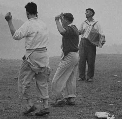 Dantza argazkiak Life aldizkarian