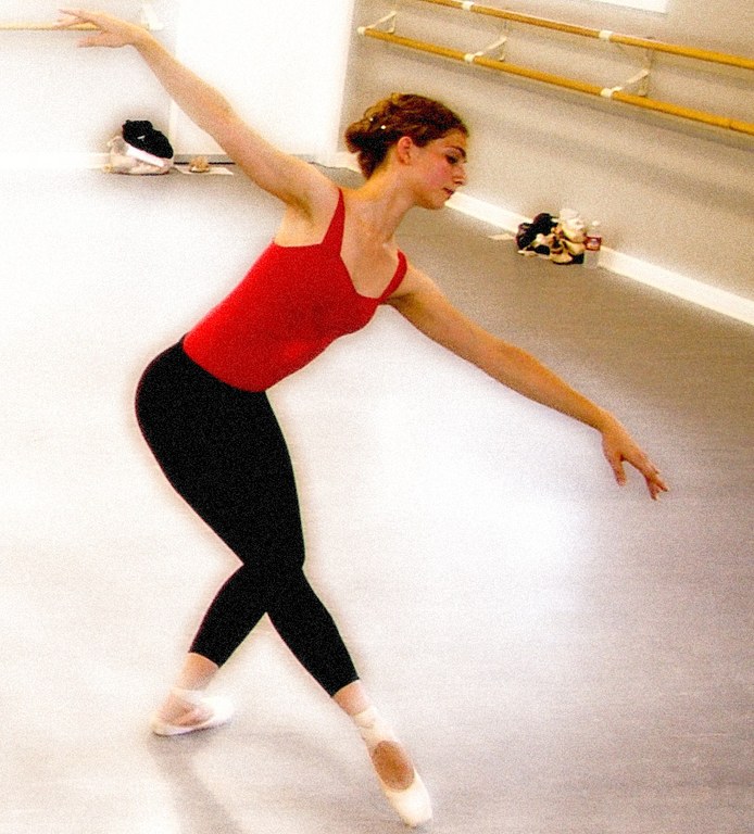 Dantza EHUko Udako ikastaroetan: matrikula epea luzatu da