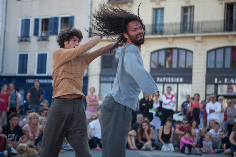 Kale paisaiak agertokitzat hartuta dator Dantza Hirianen 10. edizioa