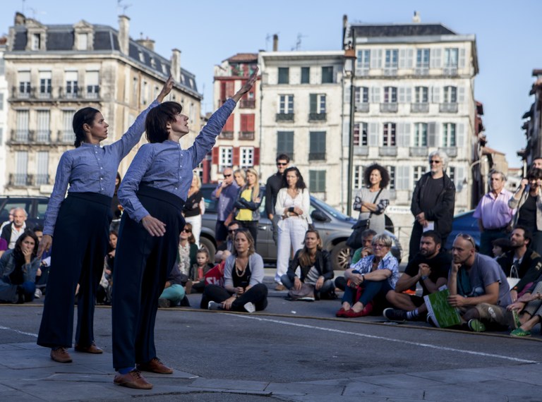 Dantza garaikidea herritarrengana hurbilduko da Dantza Hirian jaialdian