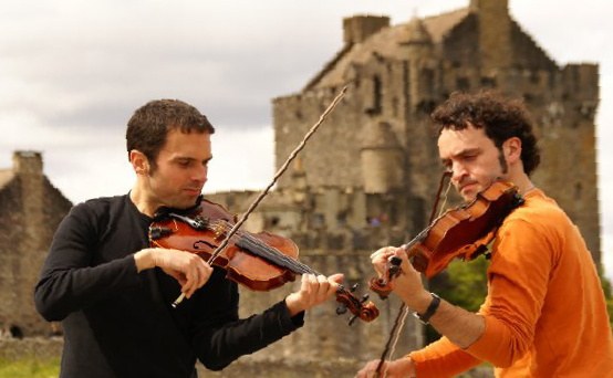 Dantzarako musika nahi? Hemen duzue talde berri bat: Arrabots