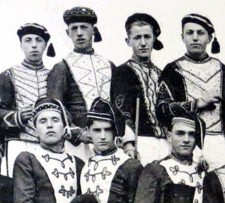 Dantzargazkia 001: Maskaradak Sohütan 1934an Dantzargazkia 001: Maskaradak Sohütan 1934an