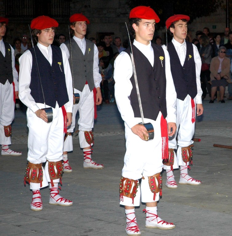 Dantzari-dantzaren hermeneutika aztergai