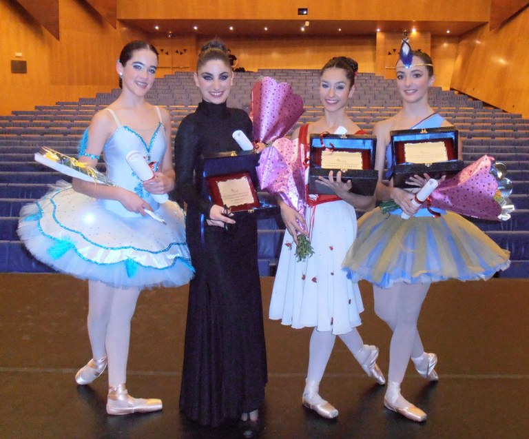 Dantzari Gazteen Bilboko 6. sariketaren txapeldunak