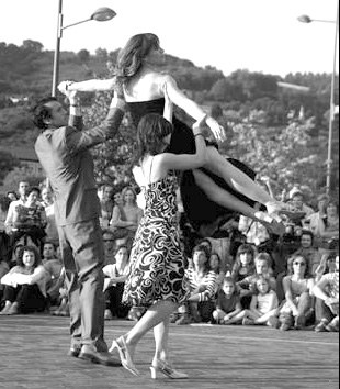 Dantzatzen duten hiriak