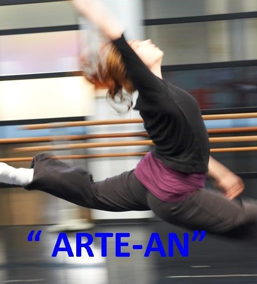 Dantzaz konpainiaren "Arte-an" lanaren estreinaldia Dantzaz konpainiaren "Arte-an" lanaren estreinaldia