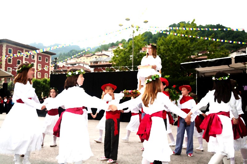 "Dantzazale" folklore eta dantza tradizionaleko monitoreen formakuntza proiektua