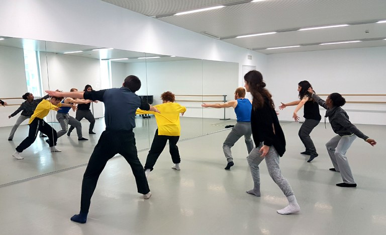 Dantzertik ateak irekiko ditu etorkizuneko ikasleentzat