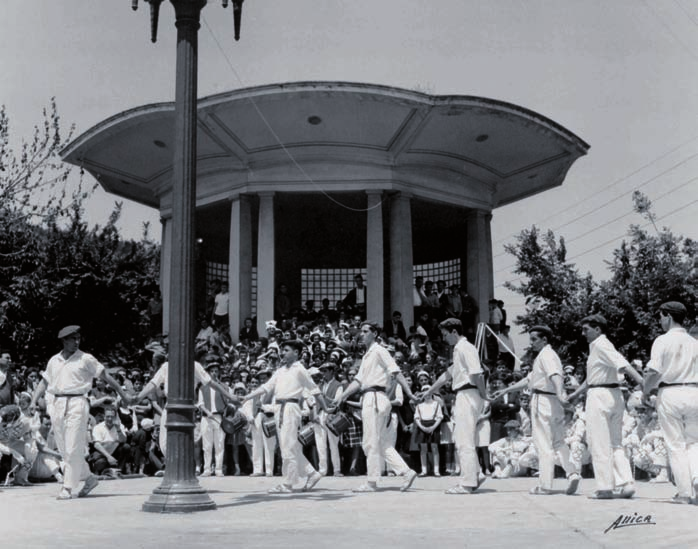 Orain 50 urteko Euskal Jai erraldoia gogoratuko dute asteburuan Deban Orain 50 urteko Euskal Jai erraldoia gogoratuko dute asteburuan Deban