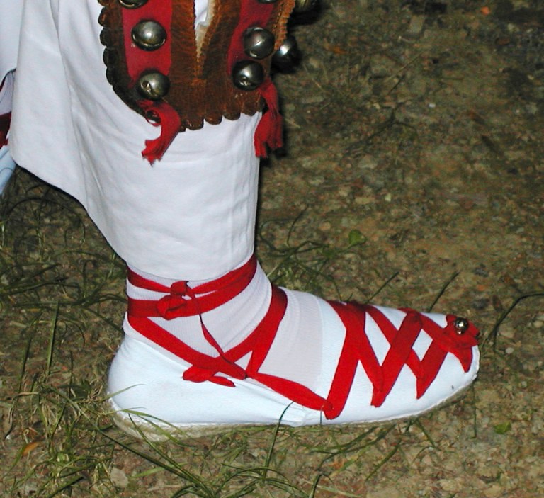 Durangaldeko Ezpata-dantzari eguna ospatuko da Izurtzan larunbatean