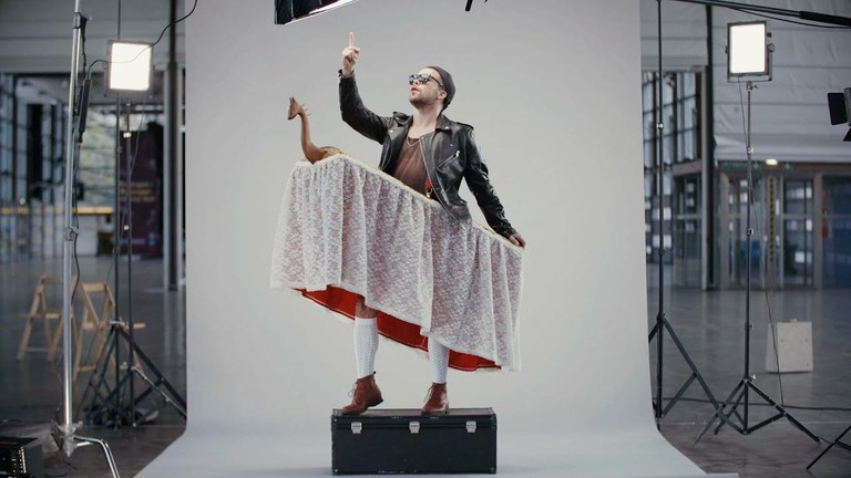 Dantzazaleentzako hainbat produktu izango dira Durangoko azokan