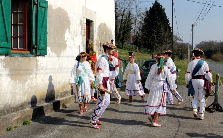Beskoitze, Bilbo, Erriberri, Oñati eta Guardiako dantzak izango dira Basauriko Agerketan