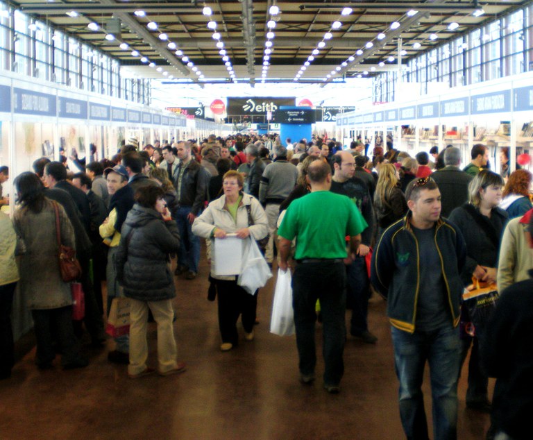 Dantzazalearen erosketa zerrenda Durangoko Azokarako