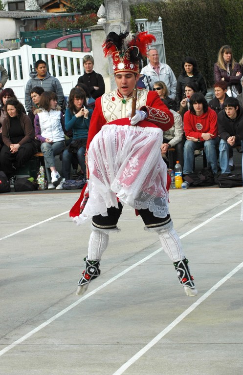 Udazkenerako dantza ikastaro eskaintza berria Dantzan Ikasin