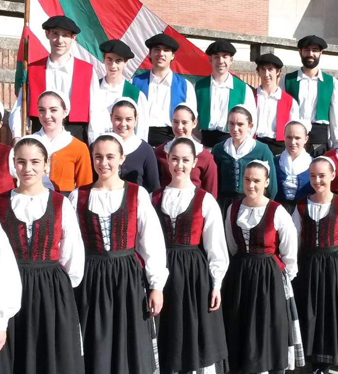 Eskola elkarteak 75 urteurrena ospatuko du 2015ean