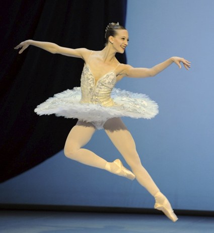 Euskaldunak eta Dantza 8. ekitaldia: nor da nor