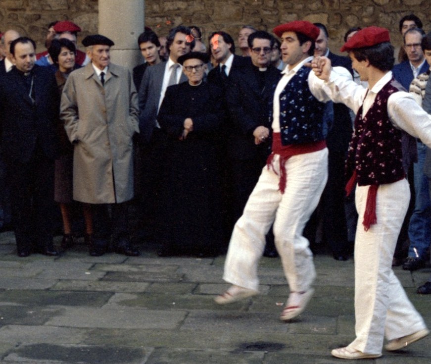 Eusko Folklore aldizkaria sarean