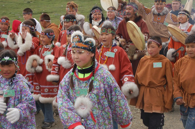 Tchoukotka eta Uganda Folklore Bizian nazioarteko jaialdian Tchoukotka eta Uganda Folklore Bizian nazioarteko jaialdian