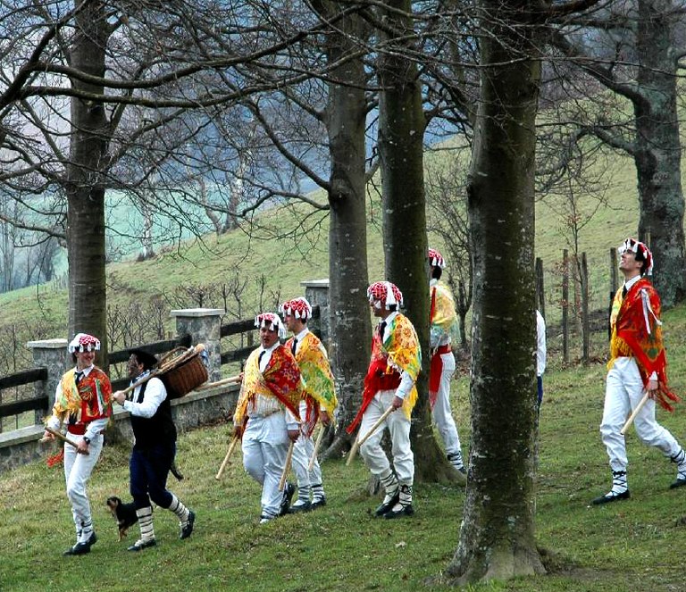 Folklorea ikus-entzunezkoetan