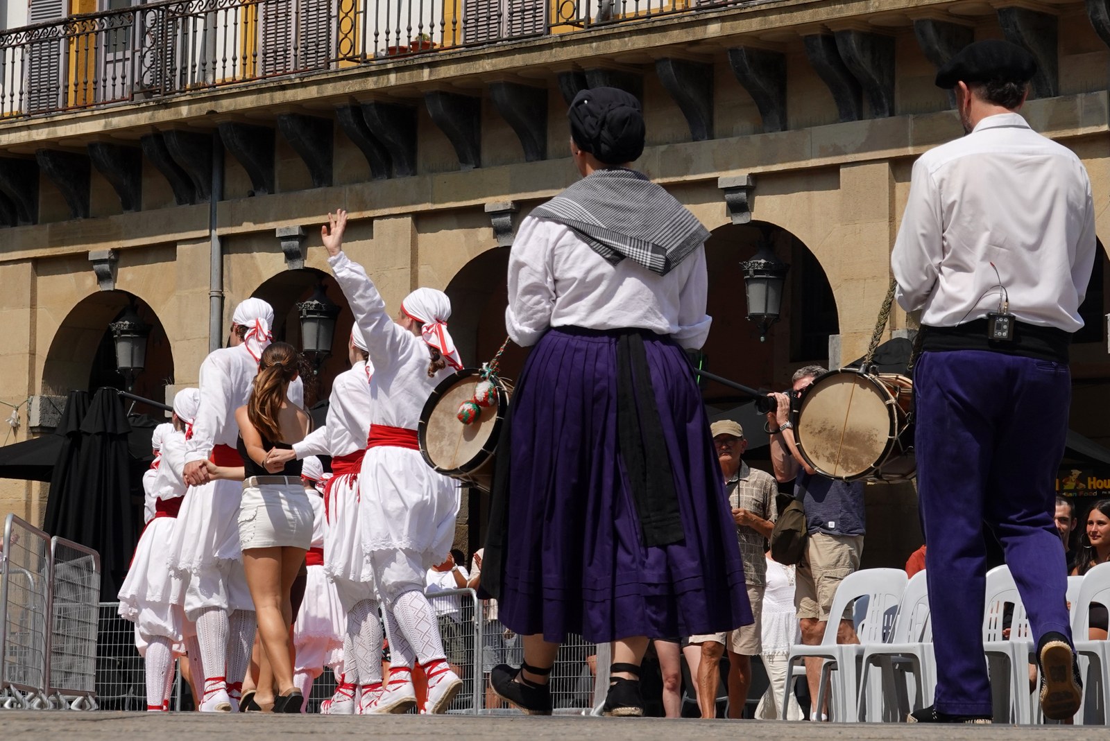 Gasteiz, Donostia eta Bilboko jaietako dantza egitaraua 2026