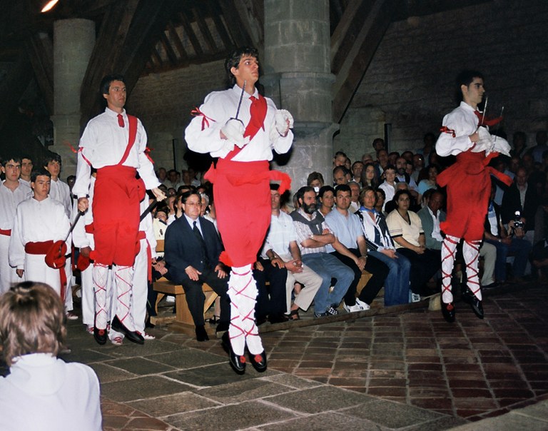 Hondarribia dantzan Hondarribia dantzan