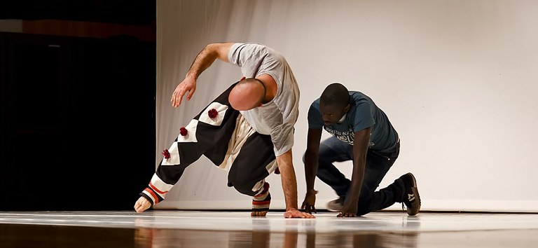 Horman Poster eta Teatro Sotterraneo Azkuna Zentroan