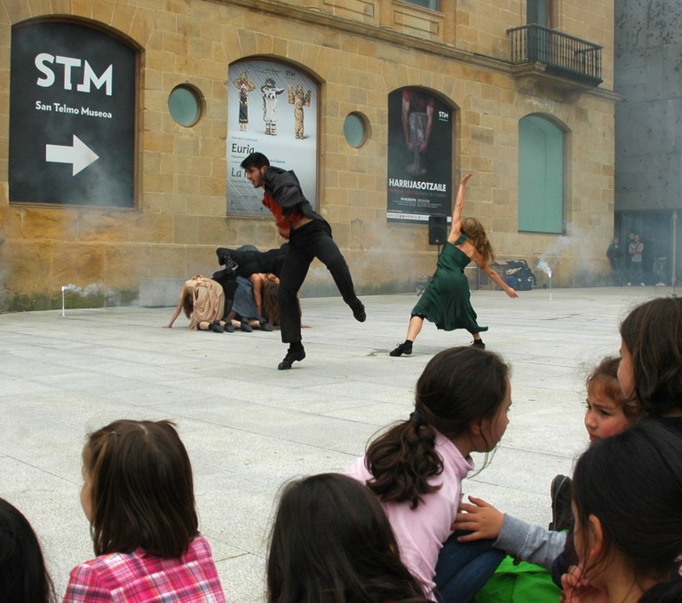 Iker Tolosa: Dantza,  Donostia 2016 kultur hiriburutza proiektuan Iker Tolosa: Dantza,  Donostia 2016 kultur hiriburutza proiektuan