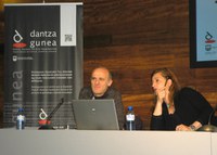 Imanol Arana: "Dantzaren lau erronkak une honetan Eszenika, ekoizpena, dantza tradizionala eta dantza zirkuitoa babestea dira" Imanol Arana: "Dantzaren lau erronkak une honetan Eszenika, ekoizpena, dantza tradizionala eta dantza zirkuitoa babestea dira"