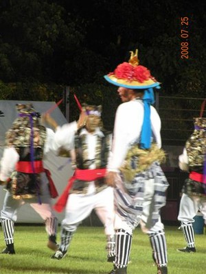 Danzantes en Okinawa