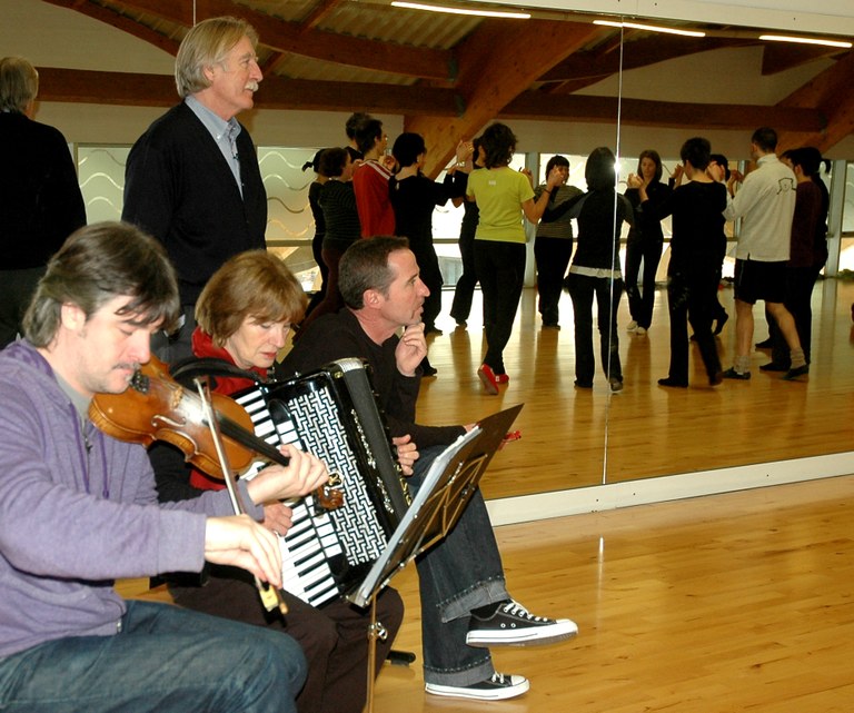 0_2010-12-18_DantzanIkasi-Urbeltz-Arregi-irradaka 041-r