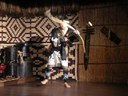 1243 danza del arco ainu.jpg
