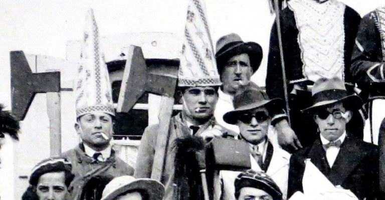 1934 Sohüta Zapurrak eta gansterrak Zapurrak kapela konikoekin, Sohüta, 1934.