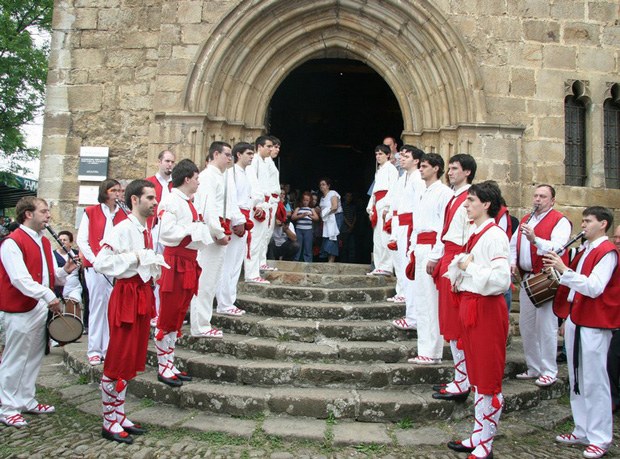 2008-07-02_Zumarraga-ezpata-dantza_1.jpg 2008-07-02_Zumarraga-ezpata-dantza_1.jpg