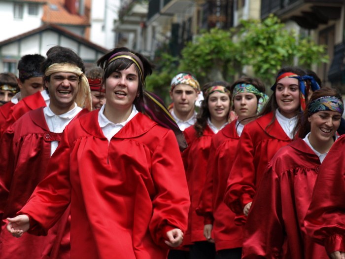 Hondarribia Dantzan III - axeri-dantza