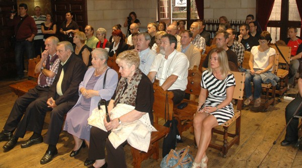 Errenteria dantza soltea publikoa Errenteria dantza soltea publikoa