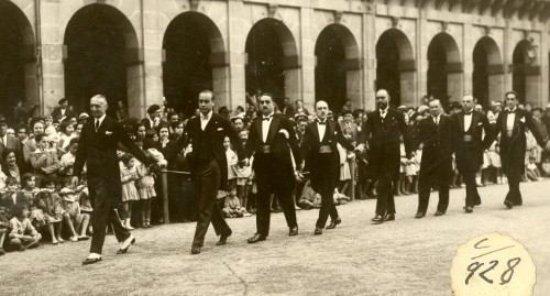 Donostia ohorezko aurreskua XX mende hasieran Donostia ohorezko aurreskua XX mende hasieran