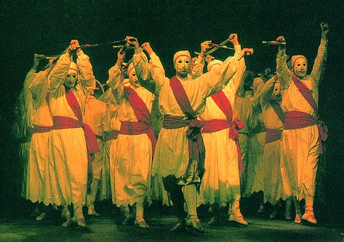 Alakiketan ezpata-dantza Argia Alakiketan ezpata-dantza Argia