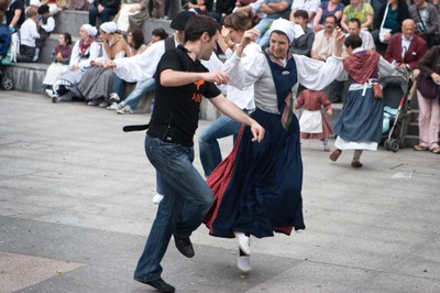 Aiko: Eibar Ezpalak Patxi eta Esther Aiko: Eibar Ezpalak Patxi eta Esther
