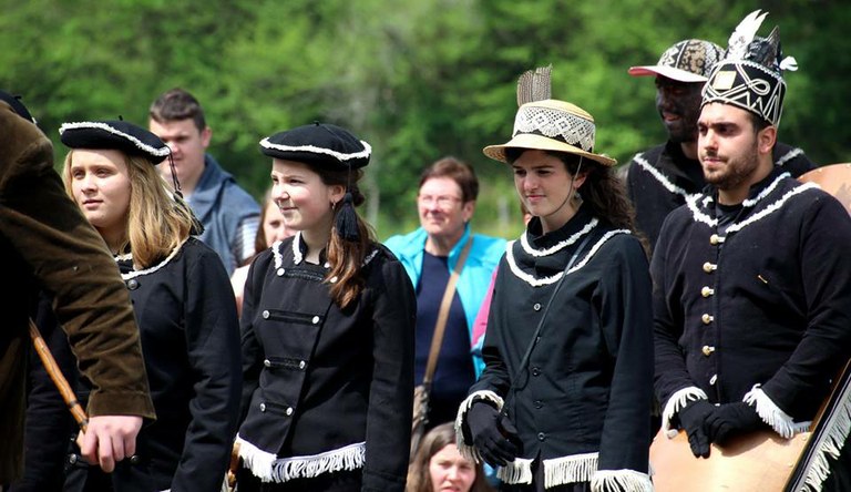 Aintzindari beltzak Aintzindari beltzak