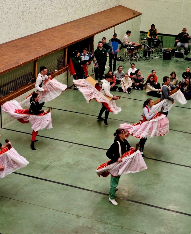 Aitzina Biga Aitzina Biga